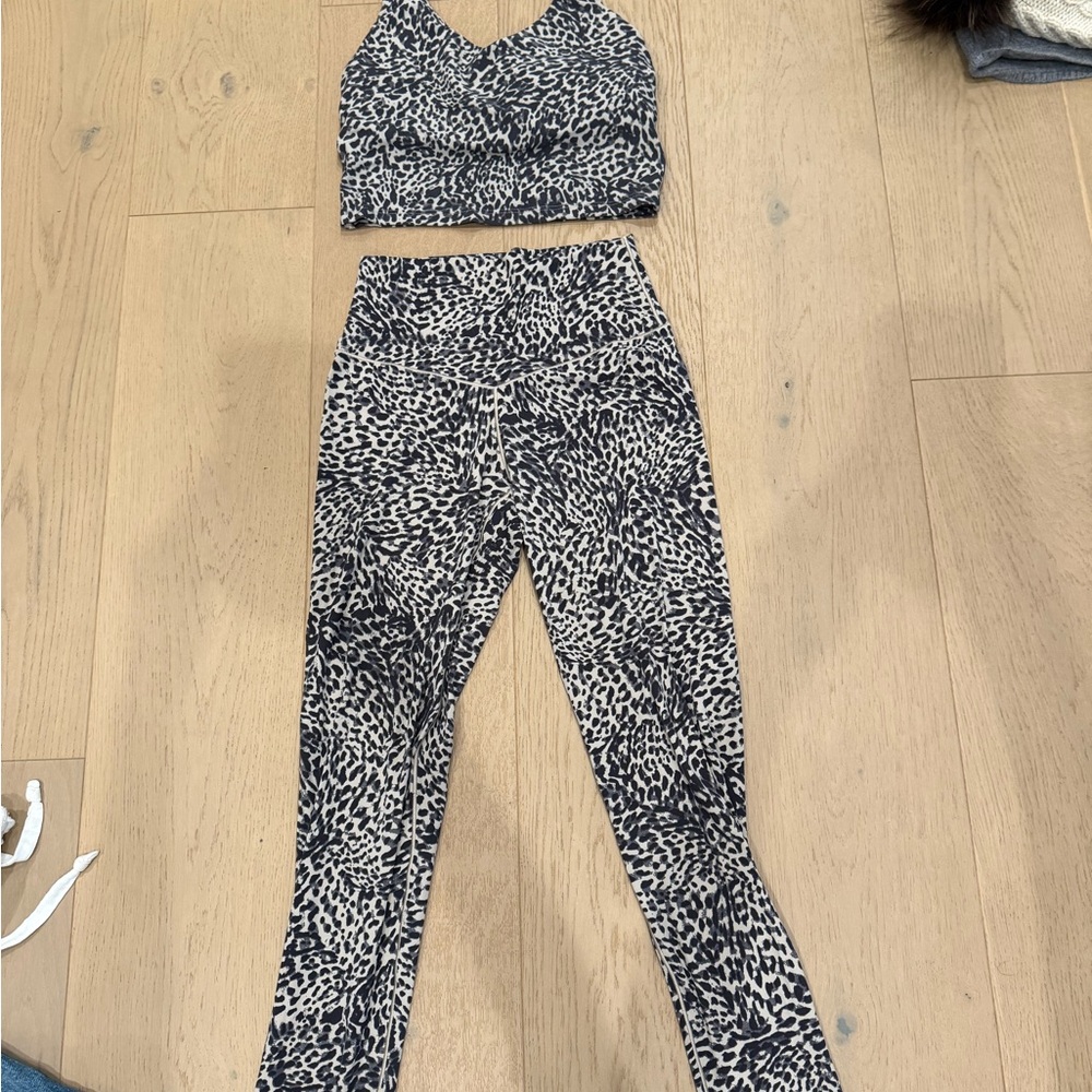 Offline by Aerie workout set.